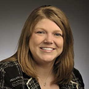 Headshot of Laura Owens